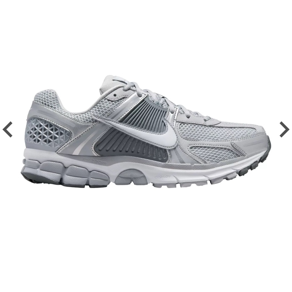 Nike Gray Vomero 5